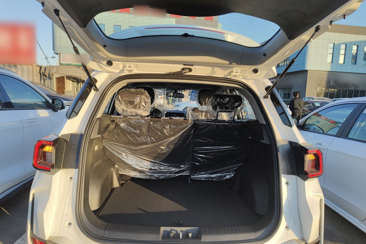 凯翼 炫界Pro 2025款 1.5L 手动舒适版机舱底盘23