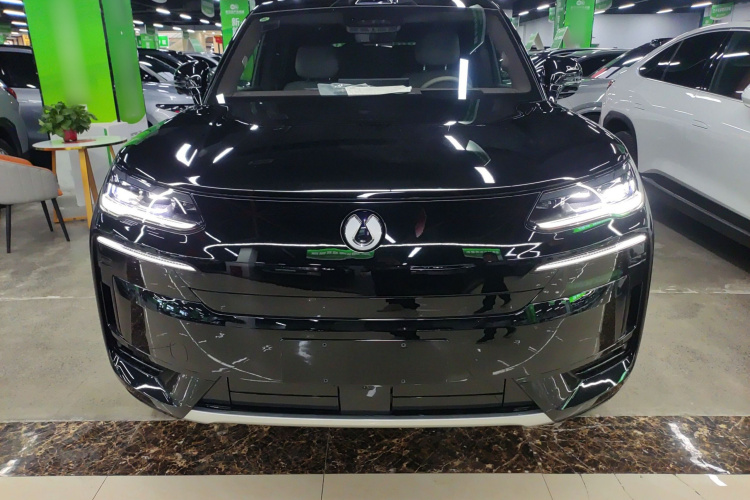 腾势N9 2025款 尊荣型车身外观6001