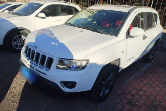 Jeep 指南者(进口) 2014款 改款 2.4L 四驱舒适版