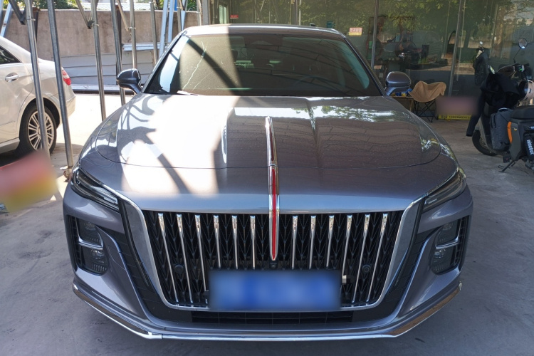 红旗H5 2023款 2.0T 自动智联旗畅版车身外观2