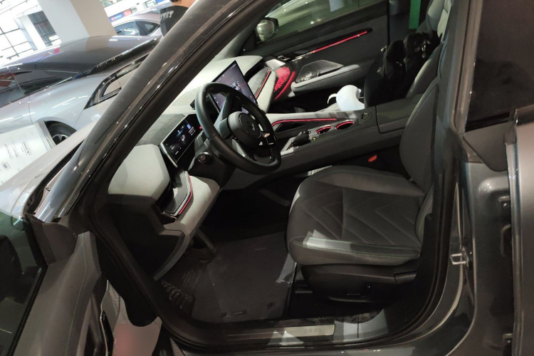 极氪001 2022款 超长续航双电机 ME版中控内饰19