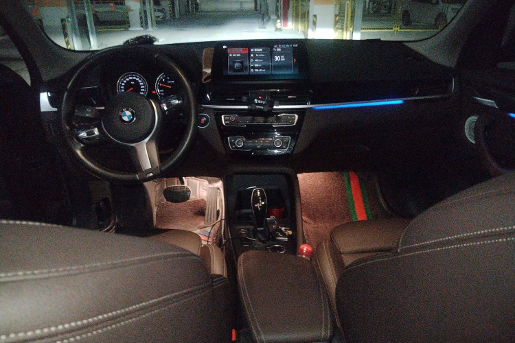 宝马X1 2021款 sDrive25Li 领先型中控内饰7002