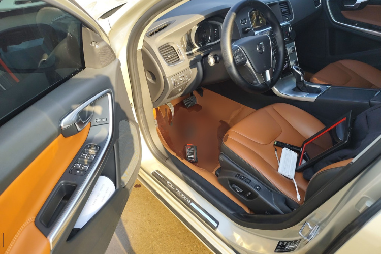 沃尔沃S60 2019款 S60L 改款 T5 智驭菁英版中控内饰20