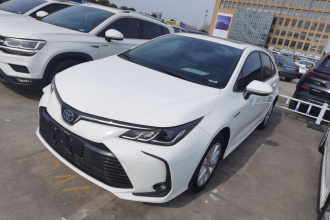 丰田 卡罗拉 2021款 双擎 1.8L E-CVT精英版