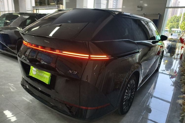 小鹏X9 2025款 650长续航 Max车身外观6005