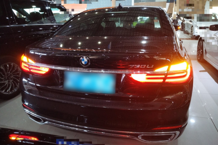 宝马7系 2018款 730Li 领先型 卓越套装车身外观6