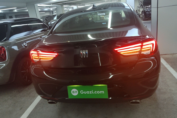 别克 君威 2024款 改款 28T 纵享版车身外观6