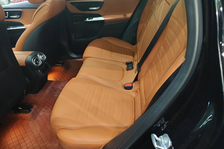 奔驰GLC 2023款 GLC 300 L 4MATIC 动感型 5座中控内饰21