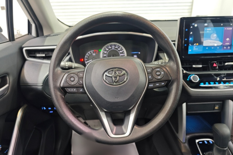 丰田 锋兰达 2022款 2.0L CVT豪华PLUS版中控内饰7001