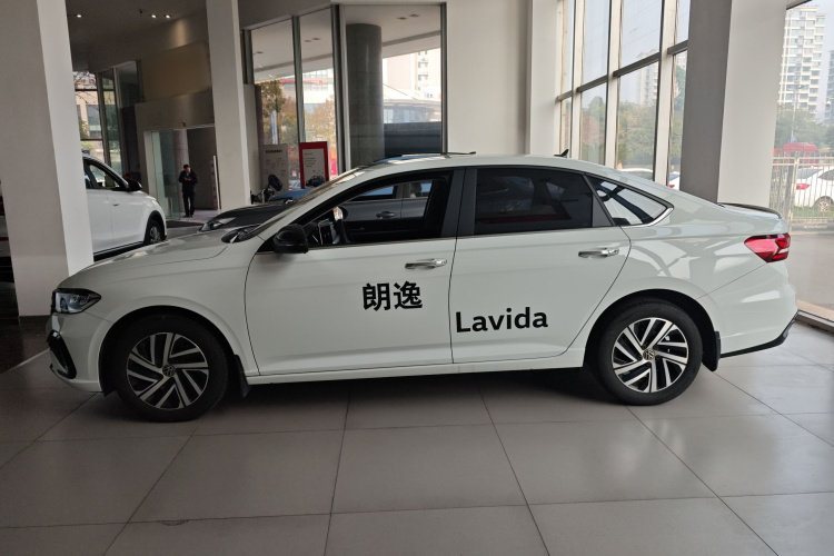 大众 朗逸 2024款 300TSI DSG星空领先版车身外观4