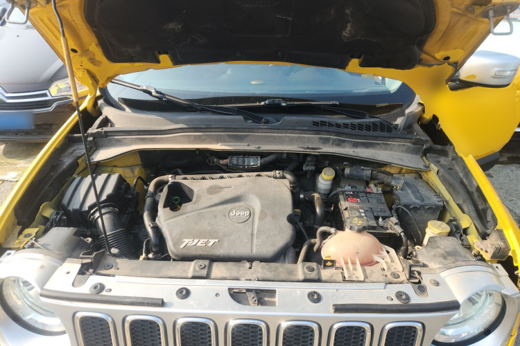 Jeep 自由侠 2016款 1.4T 自动智能版机舱底盘24