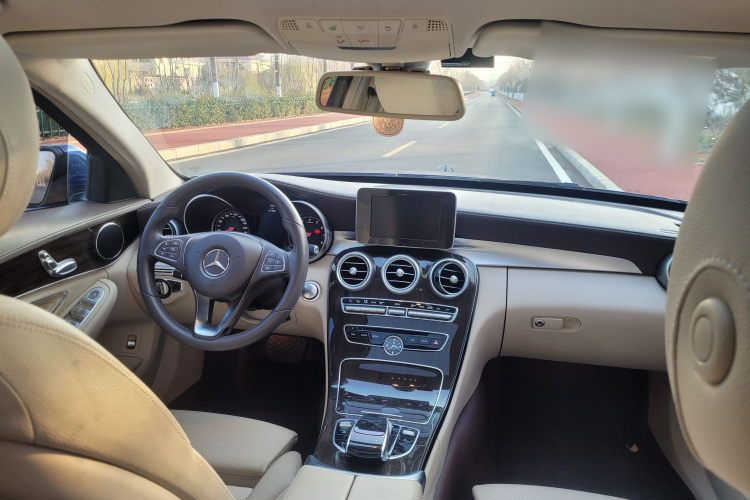 奔驰C级 2015款 改款  C 180 L中控内饰7003