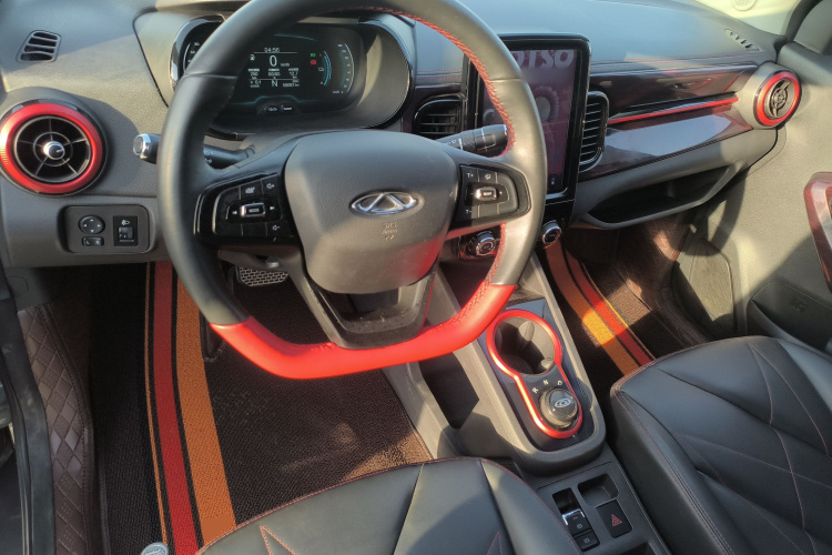 奇瑞 小蚂蚁 2022款 改款 甜粉款 半糖版 磷酸铁锂 30.7kWh 30kW 301km中控内饰12