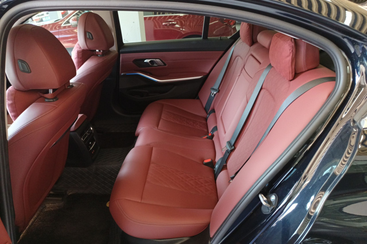 宝马3系 2024款 325Li M运动套装中控内饰21