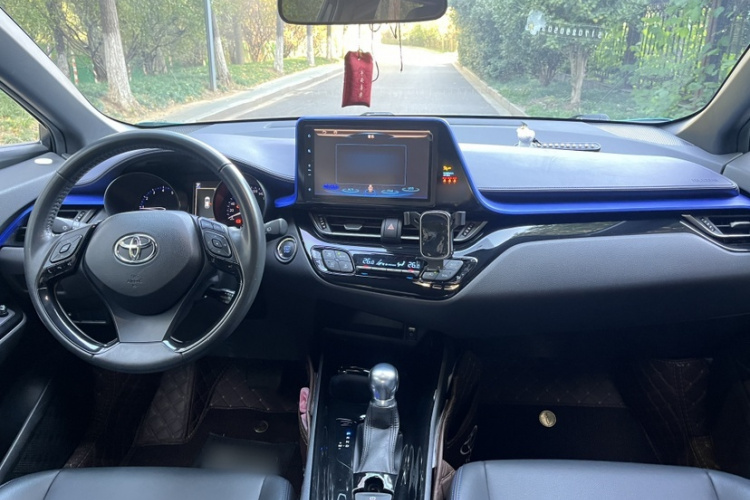 丰田C-HR 2020款 2.0L 豪华版中控内饰7002