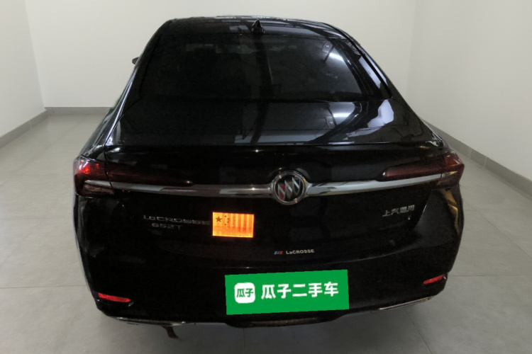 别克 君越 2021款 652T 豪华型车身外观6