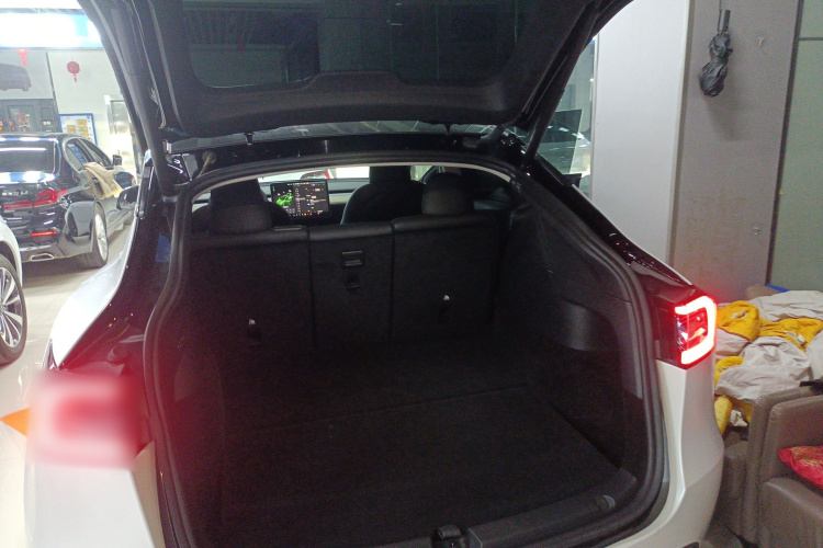 特斯拉 Model Y 2022款 改款 后轮驱动版机舱底盘23