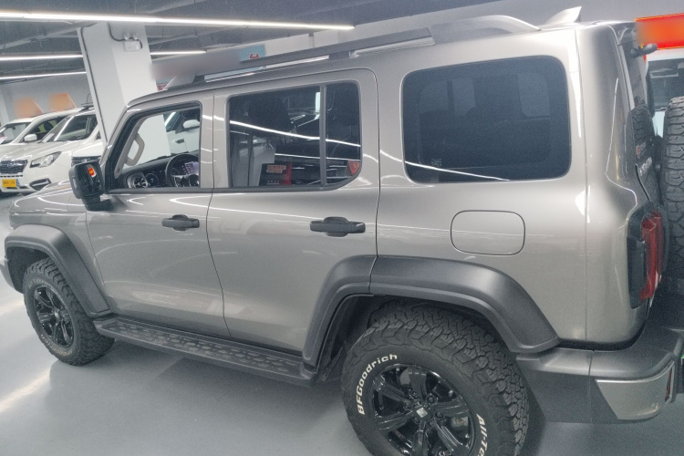 坦克300 2024款 2.0T 征服者车身外观6003