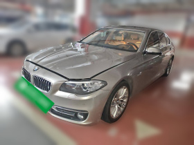 宝马5系 2014款 525Li 豪华设计套装
