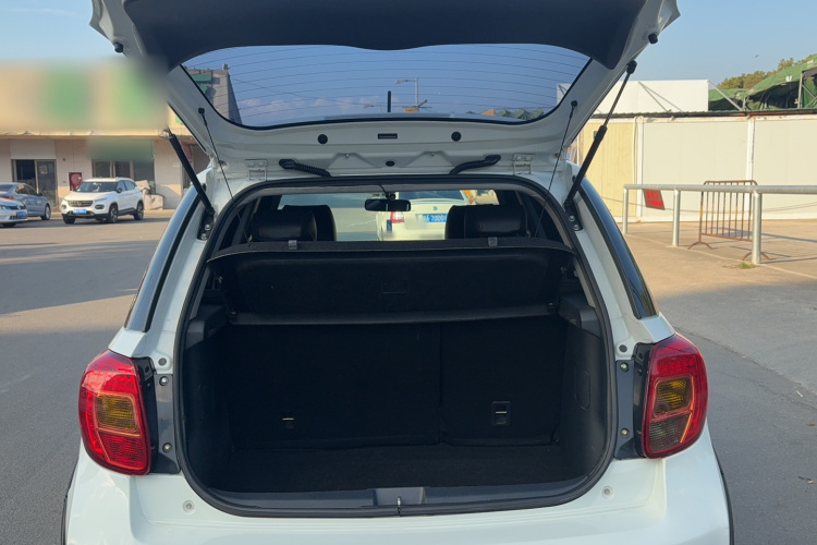 铃木 天语 SX4 2013款 1.6L 手动酷锐型局部细节23