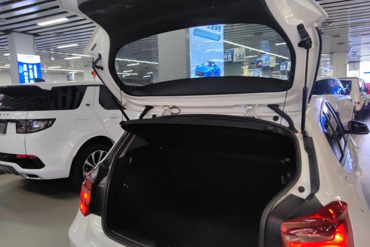 宝马1系(进口) 2013款 改款 116i 领先型局部细节23