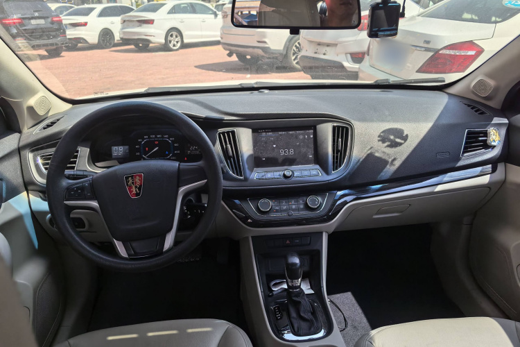 荣威360 2015款 1.5L 自动豪华版中控内饰7001