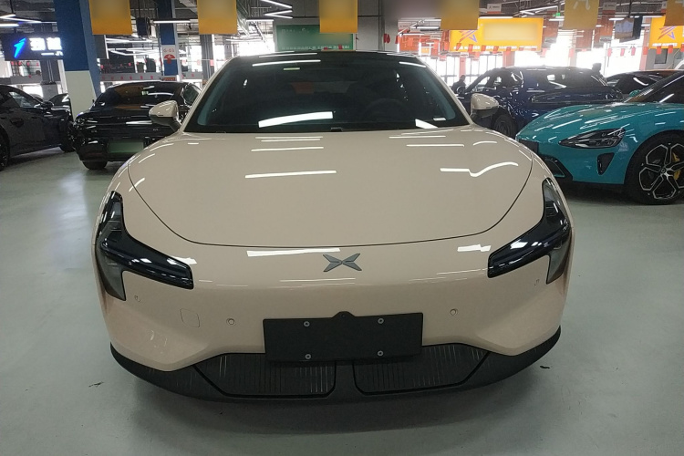 小鹏MONA M03 2025款 620 超长续航 Plus车身外观2