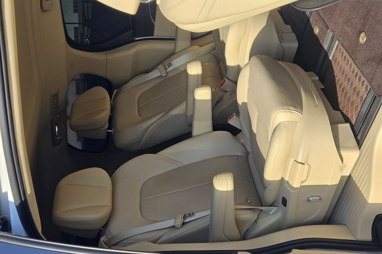 别克GL8 2023款 ES陆尊 尊享型和悦版中控内饰7010