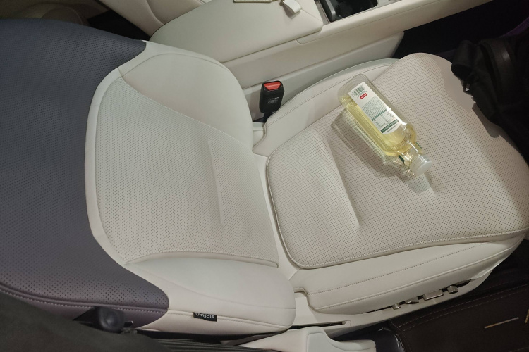 阿维塔12 2023款 650 三激光四驱性能版局部细节41