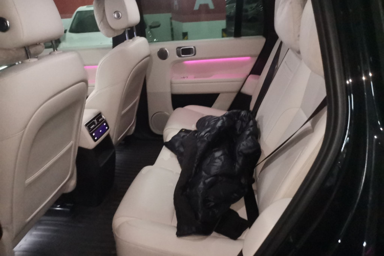 理想汽车 理想L6 2024款 Pro中控内饰21