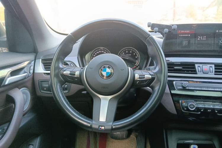 宝马X1 2021款 sDrive25Li 领先型中控内饰13