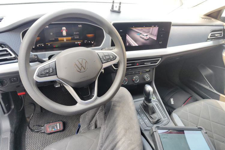 大众 朗逸 2023款 1.5L 自动得逸版中控内饰7002