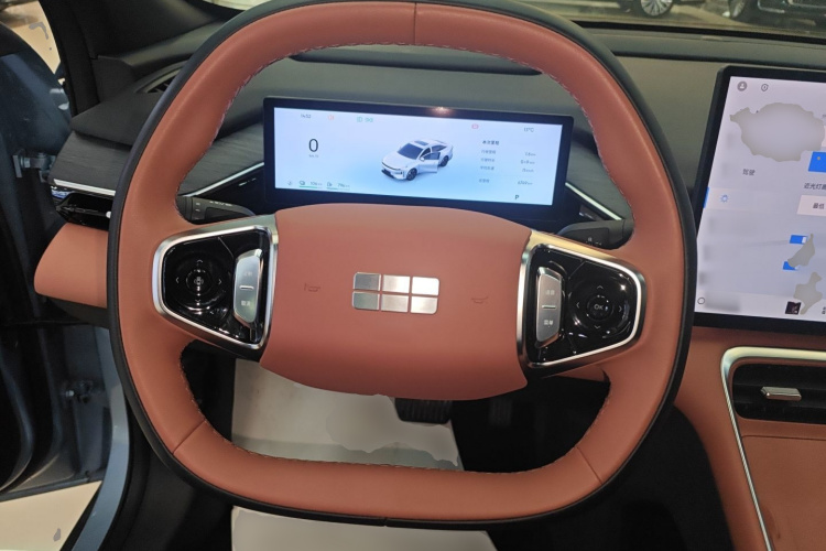 吉利银河 银河L6 2025款 EM-i 140km 星舰版中控内饰13