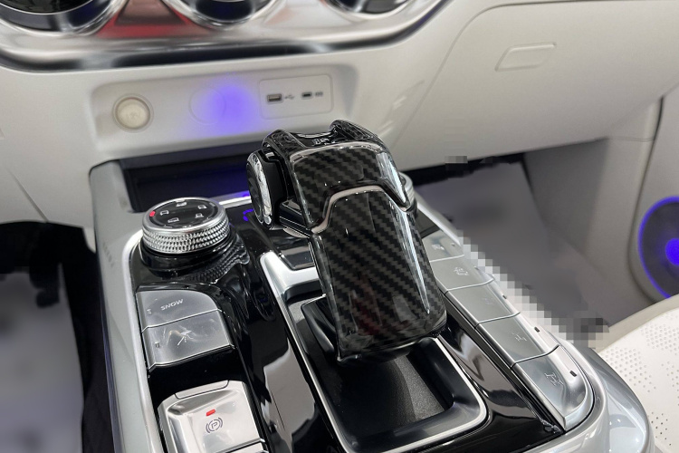 超境汽车 共创坦克300 2021款 2.0T 赛博坦克中控内饰7006