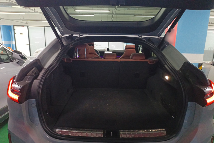 蔚来EC6 2020款 615KM 性能版机舱底盘23