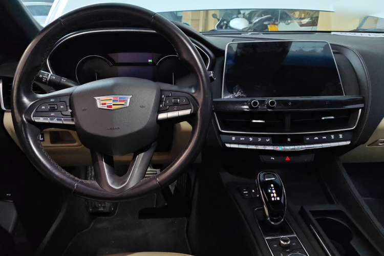 凯迪拉克CT5 2020款 28T 时尚型中控内饰12