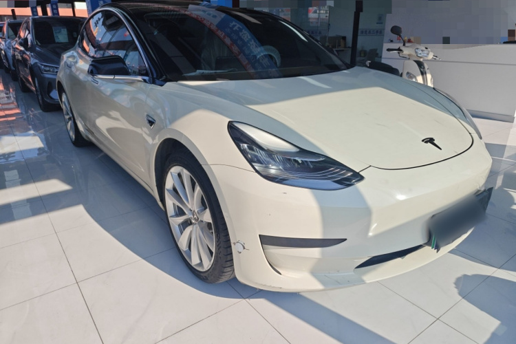 特斯拉 Model 3 2020款 标准续航后驱升级版车身外观3