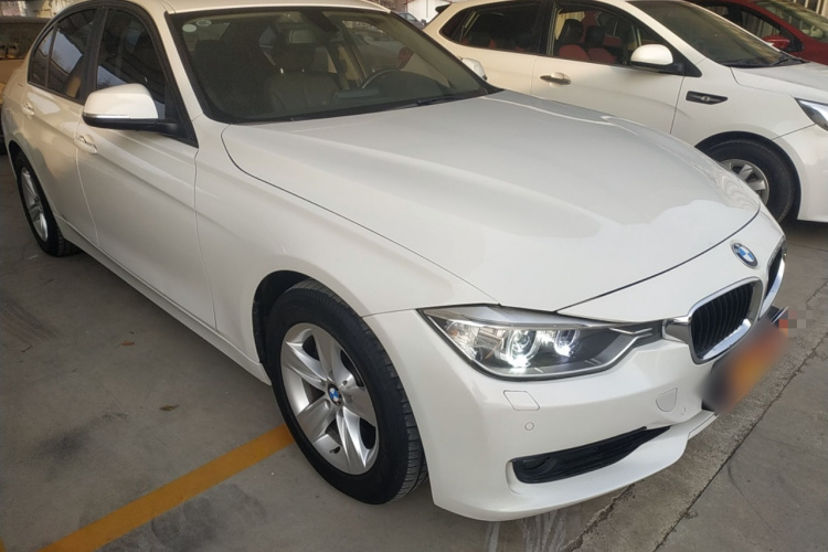 宝马3系 2015款 320i 时尚型车身外观6002