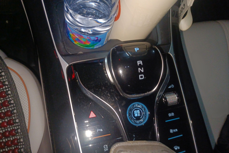 比亚迪 秦PLUS 2023款 冠军版 EV 420KM超越型局部细节18