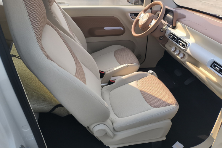 五菱汽车 宏光MINIEV 2024款 第三代 215km 青春版局部细节41