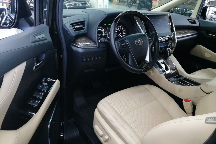 丰田 埃尔法 2021款 双擎 2.5L 尊贵版中控内饰7003