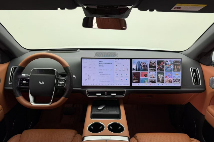 理想汽车 理想L6 2025款 Pro 智能焕新版中控内饰7006