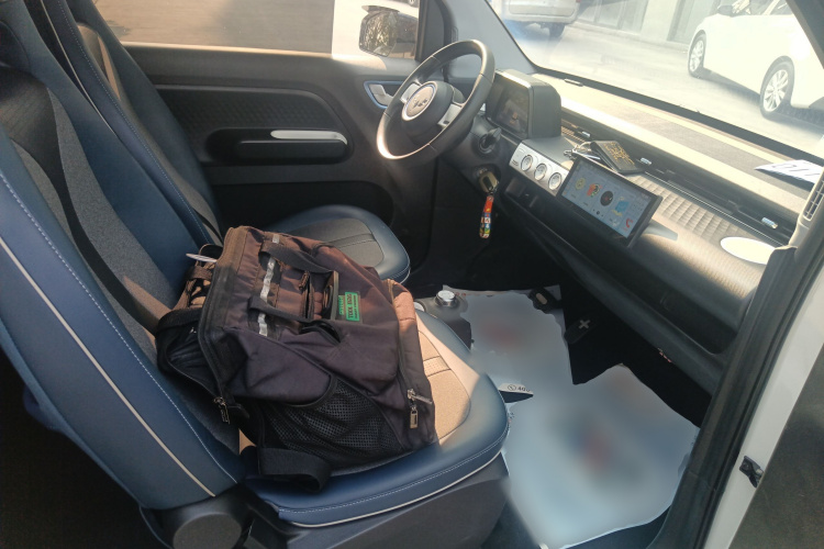 五菱汽车 宏光MINIEV 2022款 GAMEBOY 200km 玩咖款 磷酸铁锂局部细节41