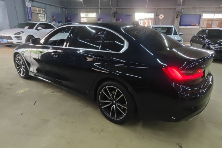 宝马3系 2022款 325Li M运动套装车身外观6003