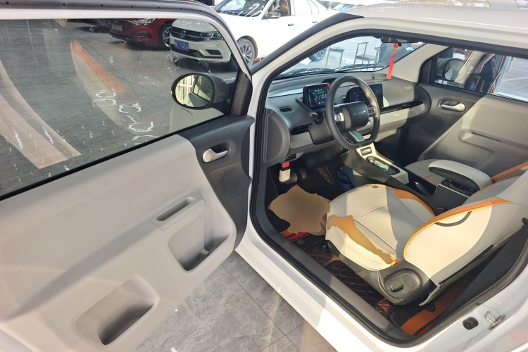 长安启源 长安Lumin 2023款 301km 蜜沁款中控内饰20