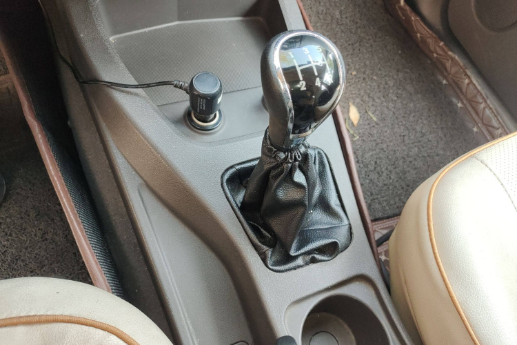 五菱汽车 五菱宏光 2015款 1.5L S 基本型国V局部细节18