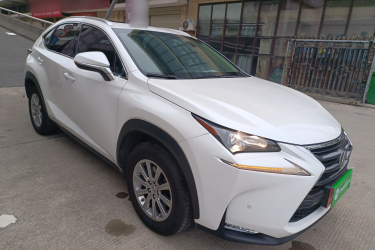 雷克萨斯NX 2015款 200 全驱 锋尚版车身外观3