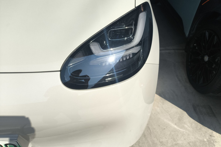 五菱汽车 五菱缤果 2024款 333km 灵犀互联款车身外观6005