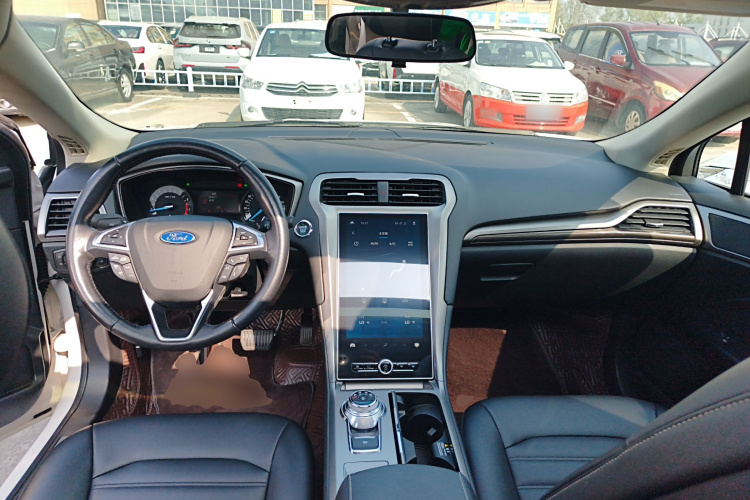 福特 蒙迪欧 2020款 EcoBoost 200 时尚型中控内饰7002