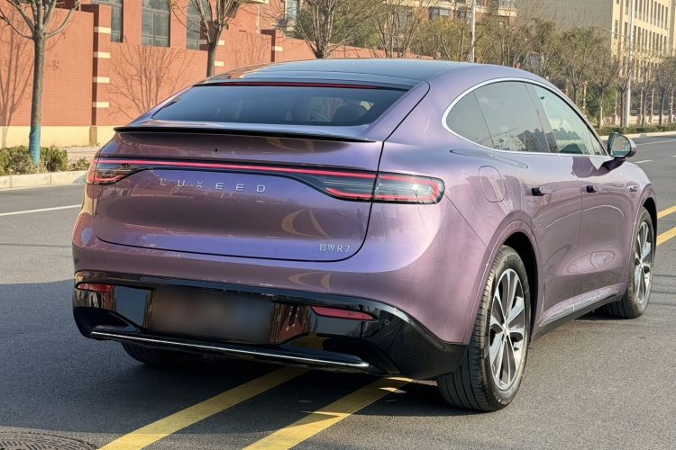 鸿蒙智行 智界R7 2025款 增程 251km Max车身外观6005